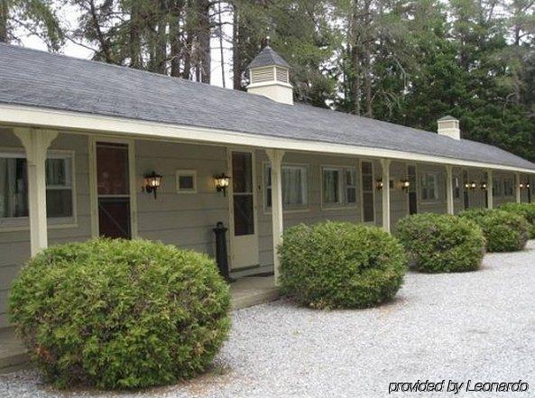 Pinecone Motel サセックス エクステリア 写真